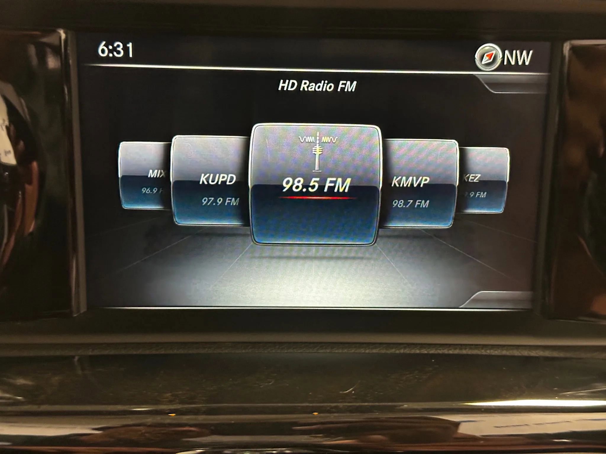 Used 2017 Mercedes-Benz SLC 43 AMG SLC 43 Roadster 2D image 31