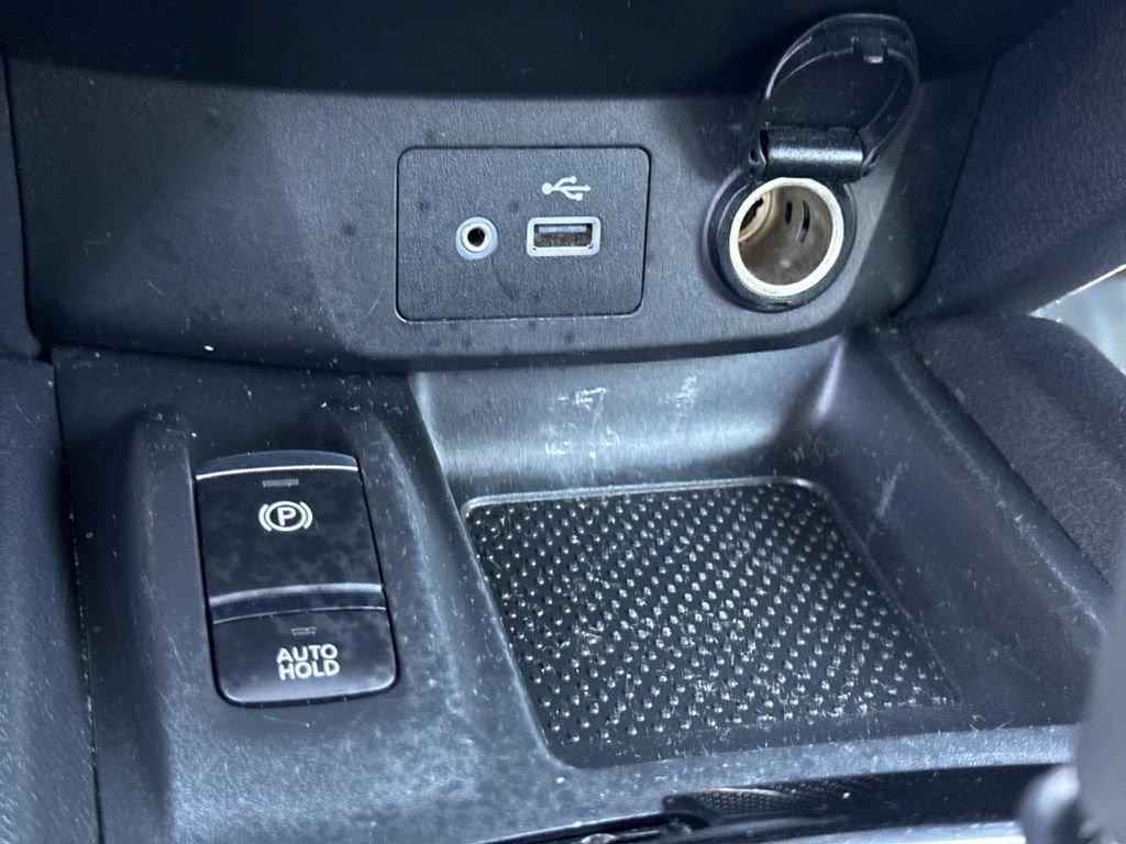 Used 2019 Nissan Rogue SV w/ Premium Package image 27