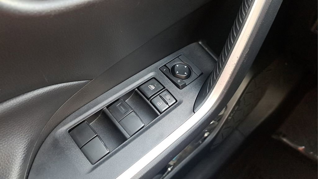 Certified 2023 Toyota RAV4 LE image 19