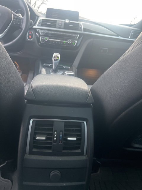Used 2017 BMW 330i Sedan image 10