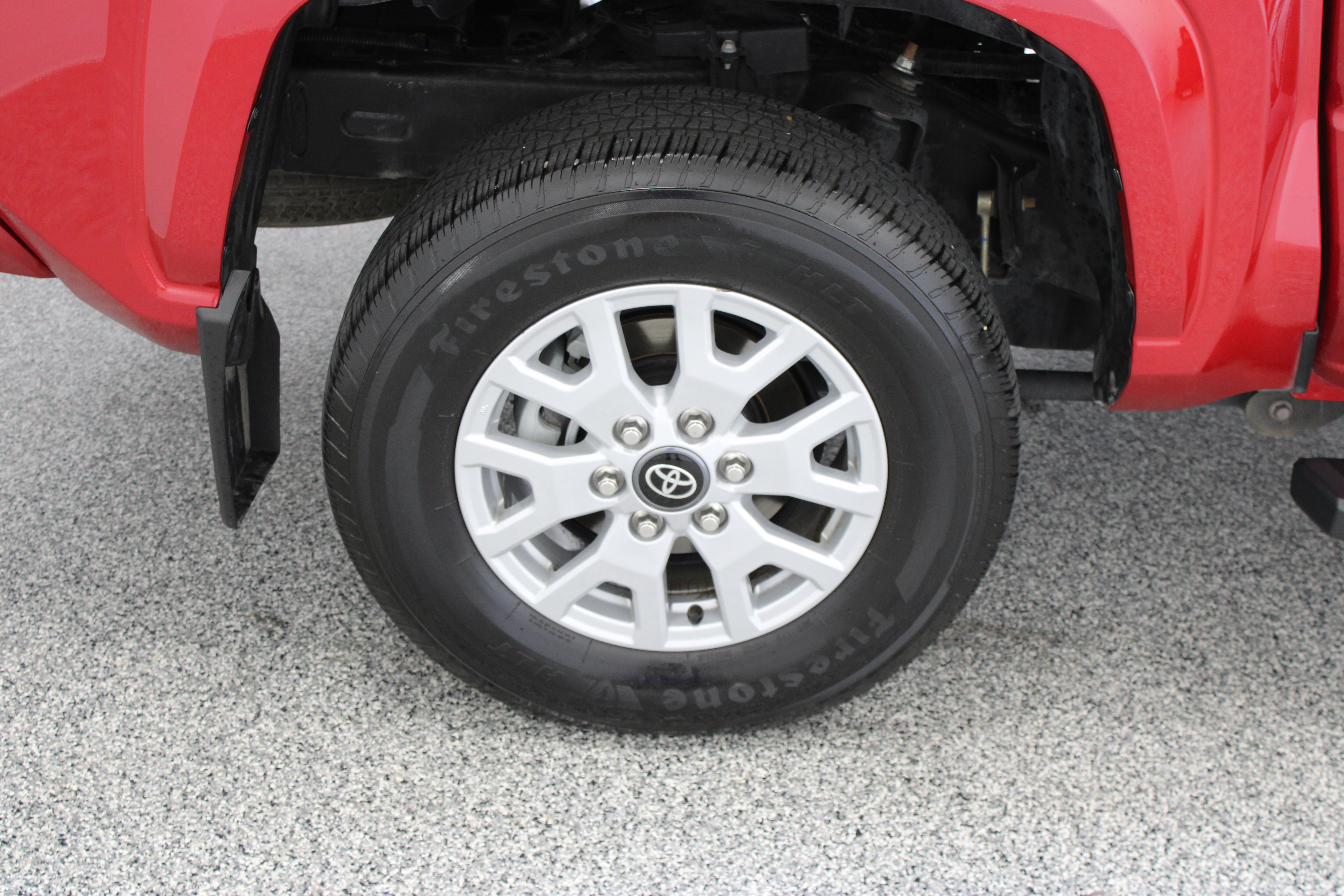 Used 2024 Toyota Tacoma SR5 AWD/4WD image 6