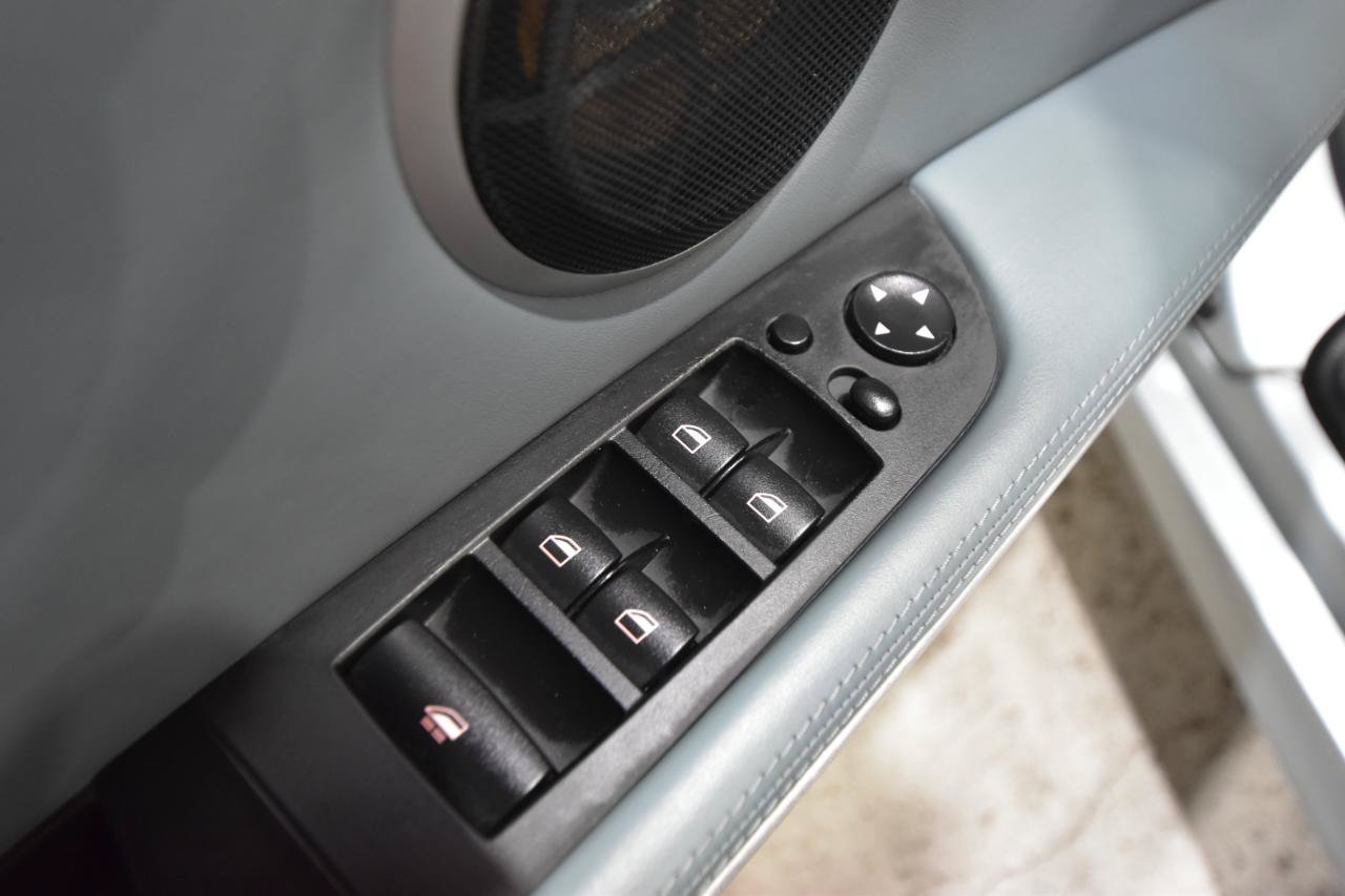 Used 2009 BMW M3 Convertible RWD image 18