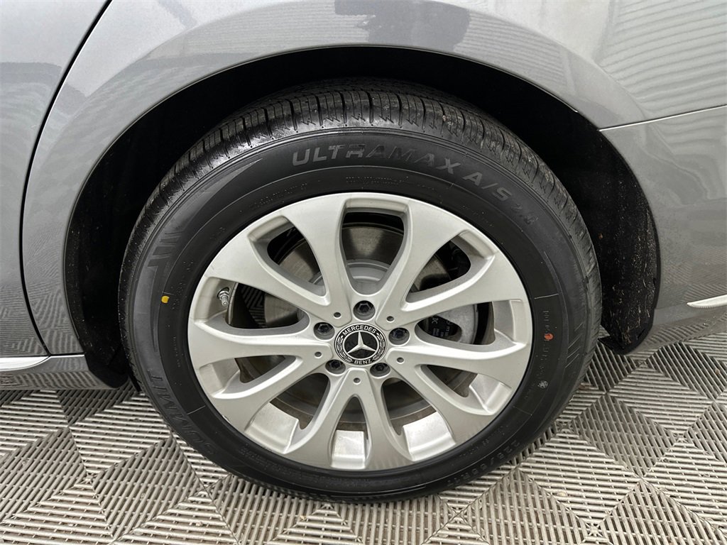 Used 2018 Mercedes-Benz E 300 4MATIC image 19