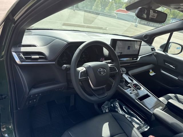 New 2026 Toyota Sienna XLE Woodland Edition AWD/4WD image 13