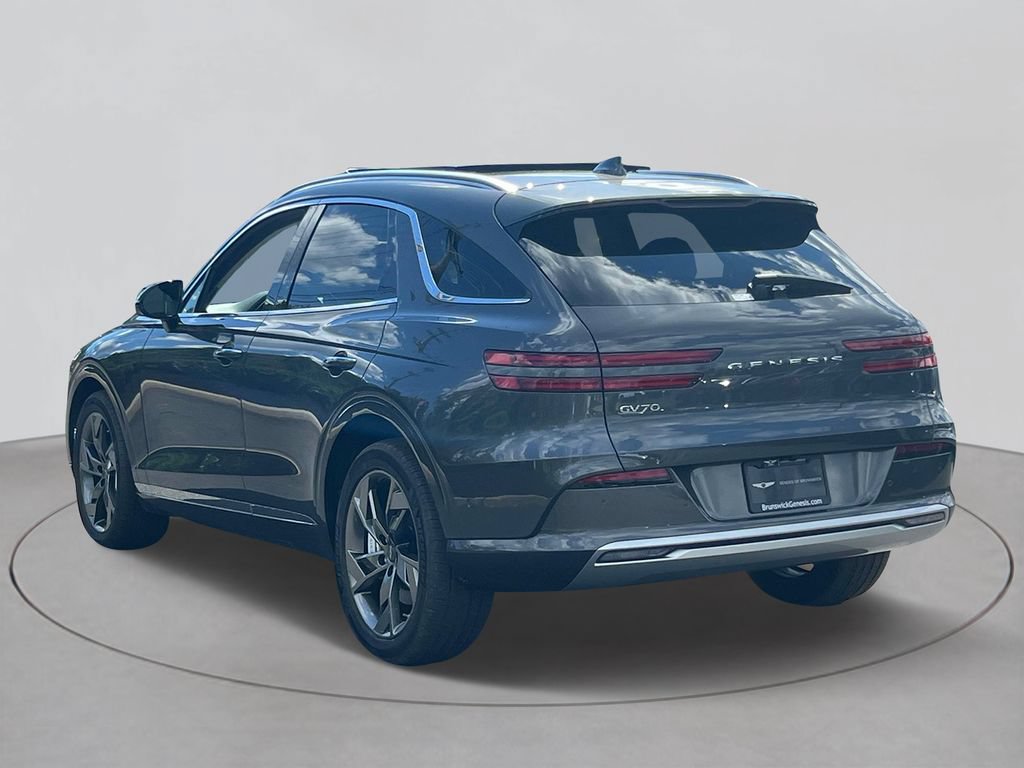 New 2025 Genesis Electrified GV70 w/ Prestige Package AWD/4WD image 4