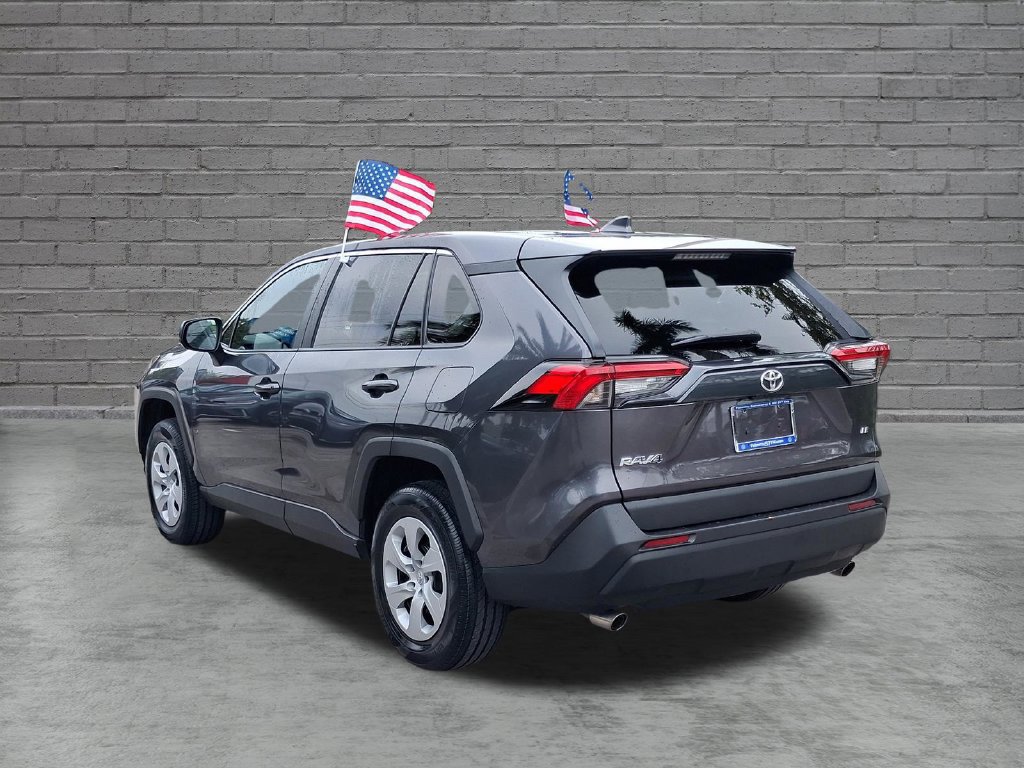 Used 2024 Toyota RAV4 LE FWD image 7