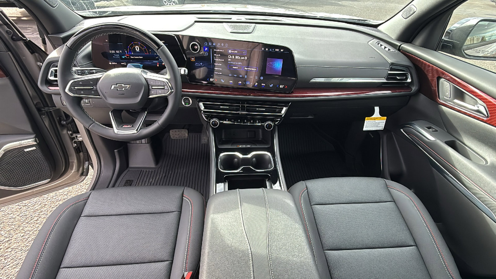 New 2026 Chevrolet Traverse Z71 w/ Enhanced Driving Package image 26