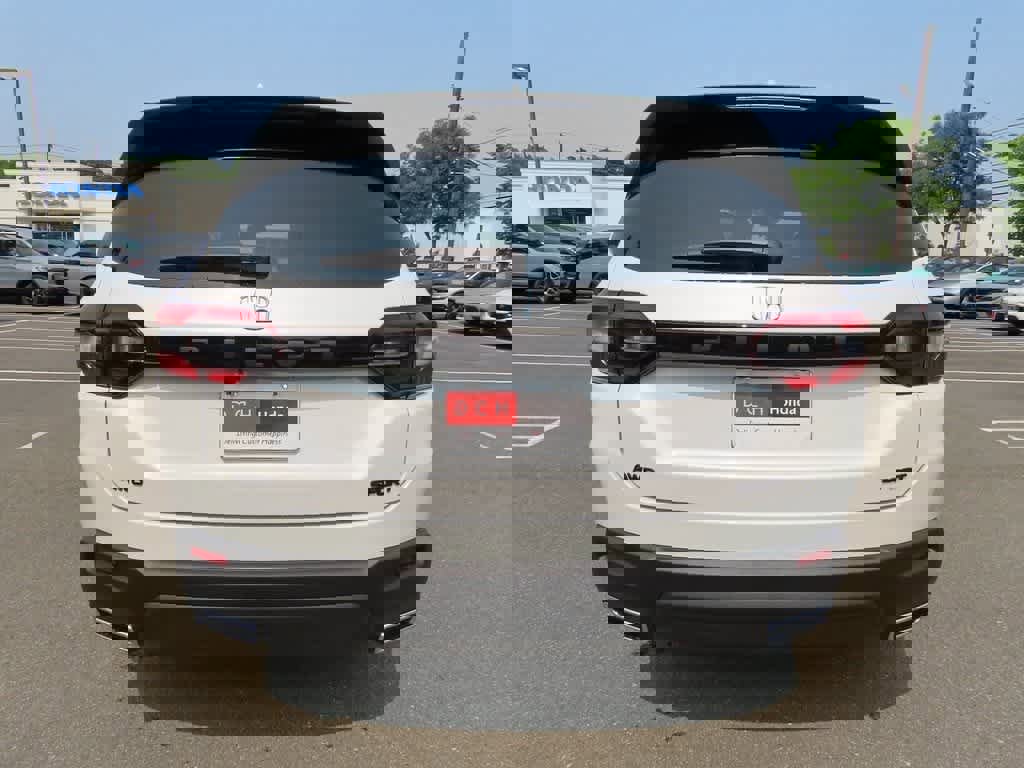 New 2025 Honda Pilot Sport image 5