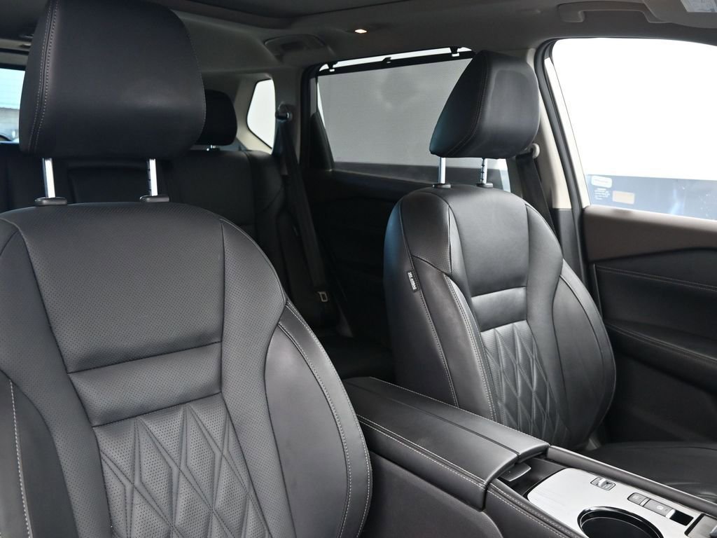 Used 2022 Nissan Rogue Platinum w/ Head-Up Display Package image 11