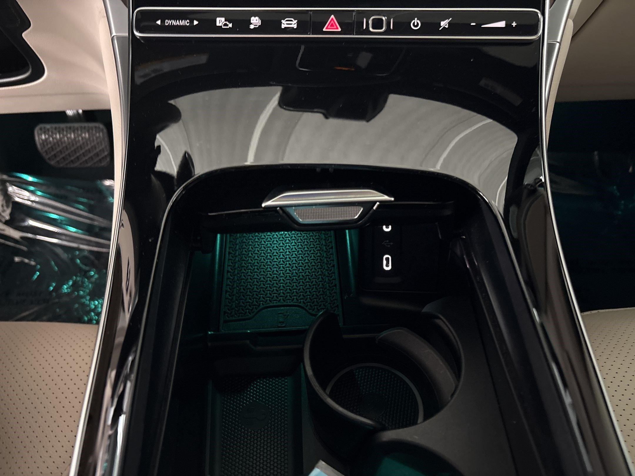 Certified 2025 Mercedes-Benz GLC 350e 4MATIC image 17