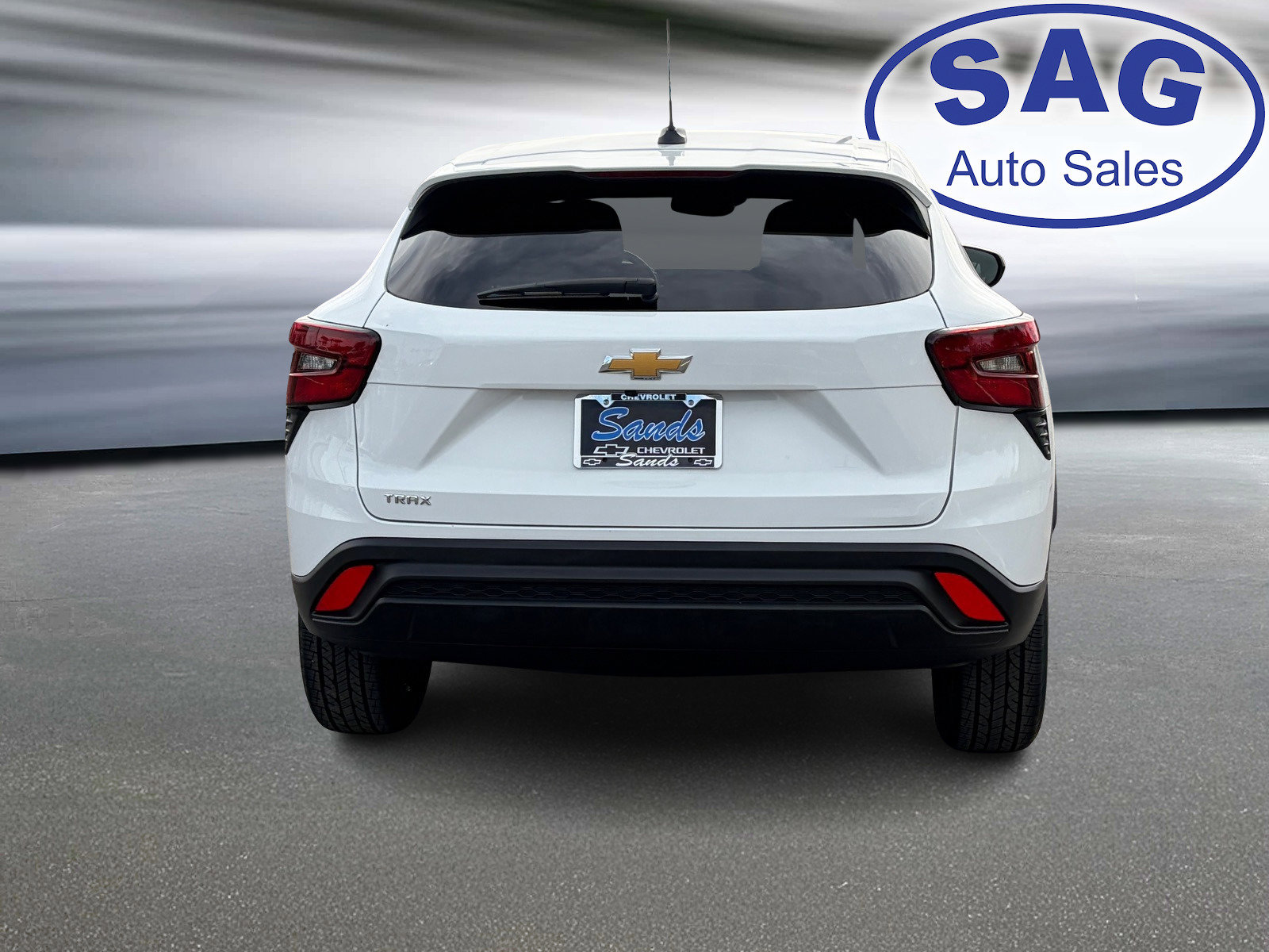 Used 2025 Chevrolet Trax LS image 9