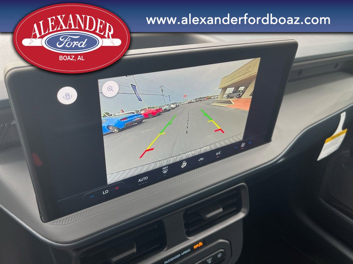 New 2025 Ford Maverick XL image 21