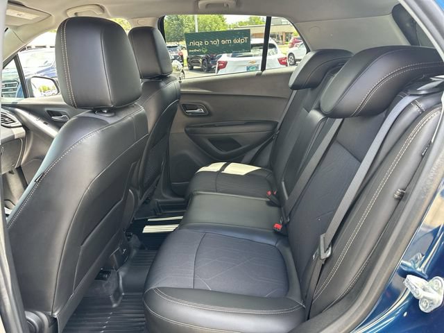 Certified 2020 Chevrolet Trax LT w/ LT Convenience Package AWD/4WD image 15