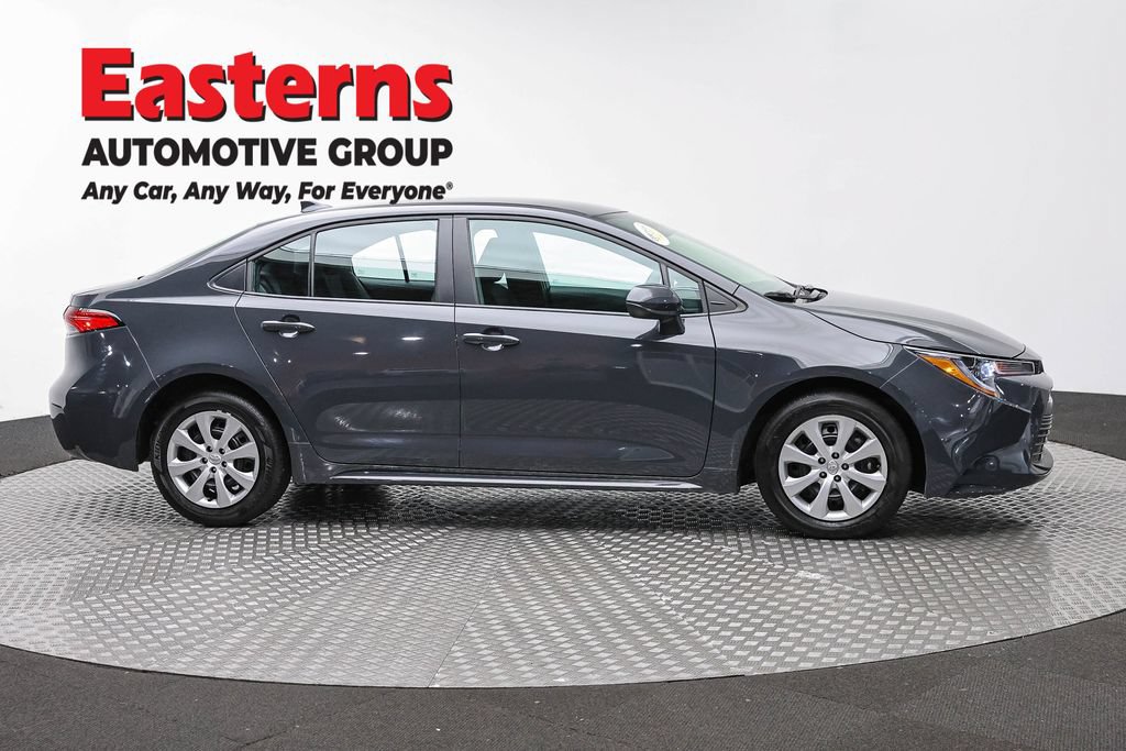 Used 2026 Toyota Corolla LE FWD image 4