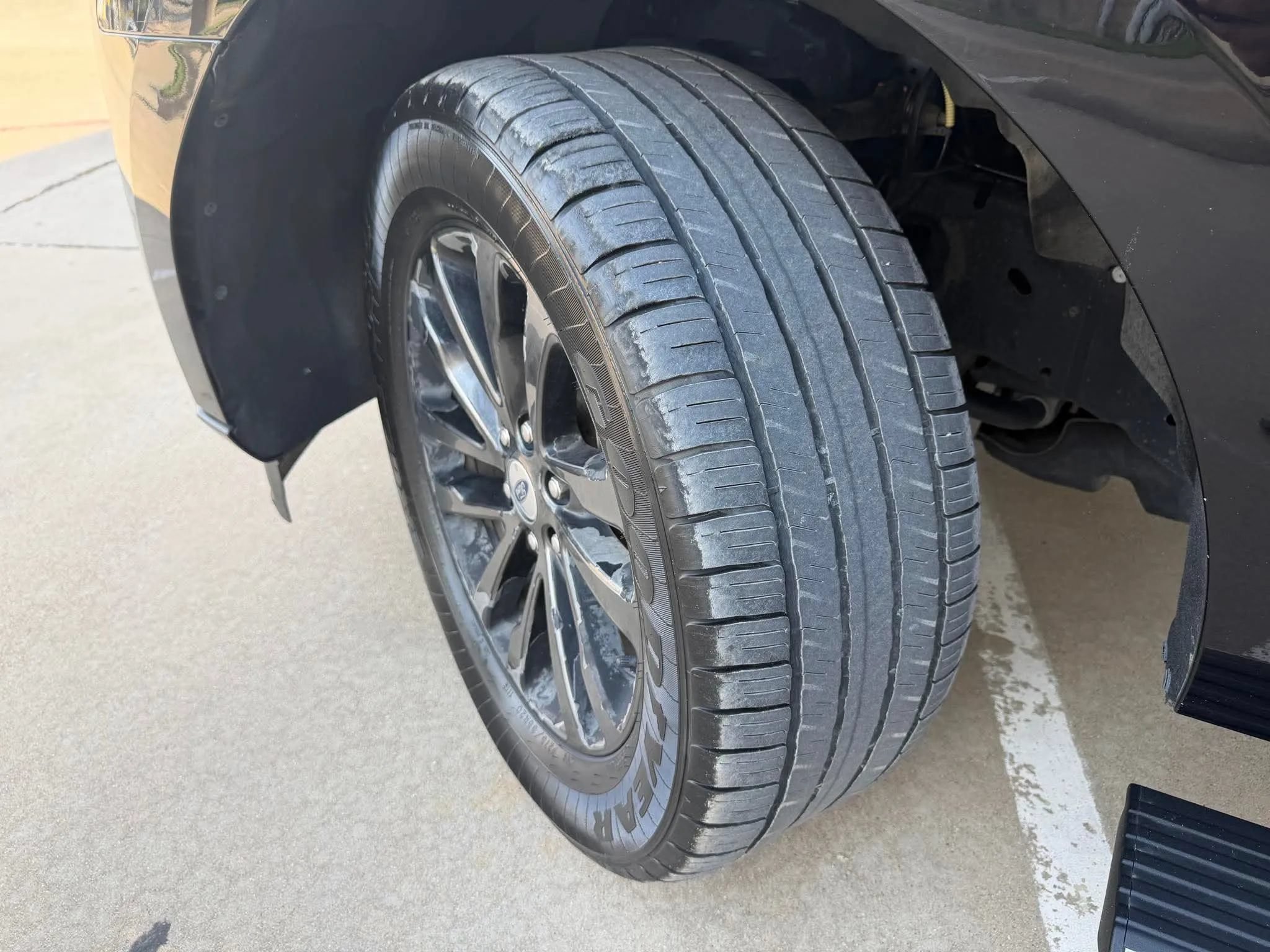 Used 2019 Ford Expedition Max Limited RWD image 29