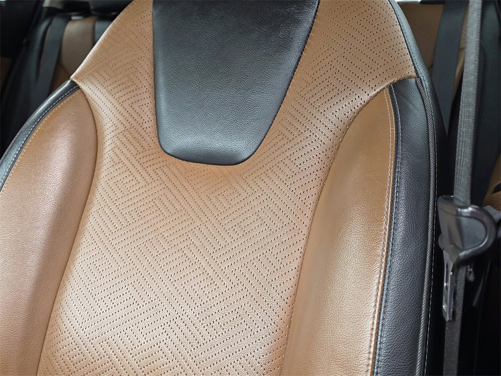 Used 2021 Buick Encore GX Essence w/ Experience Buick Package image 9