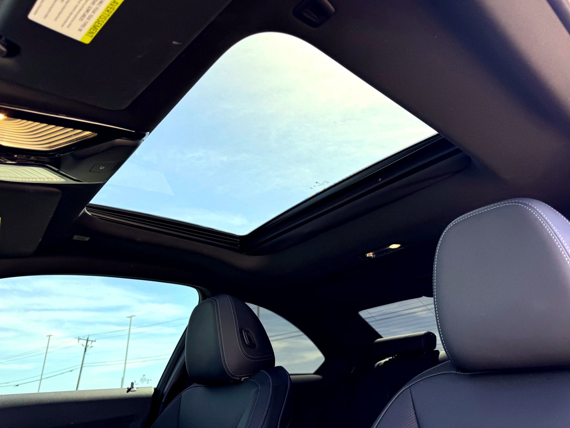 Used 2023 BMW 230i 230i M Sport w/ M Sport Package image 21