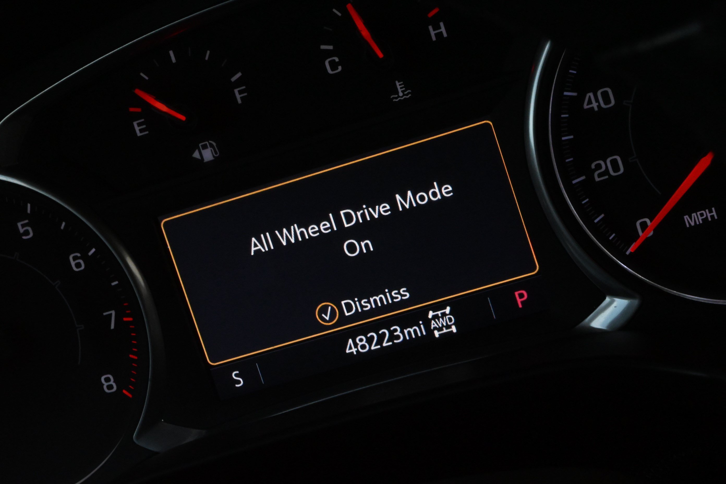 Used 2022 GMC Acadia AT4 w/ Preferred Package AWD/4WD image 34
