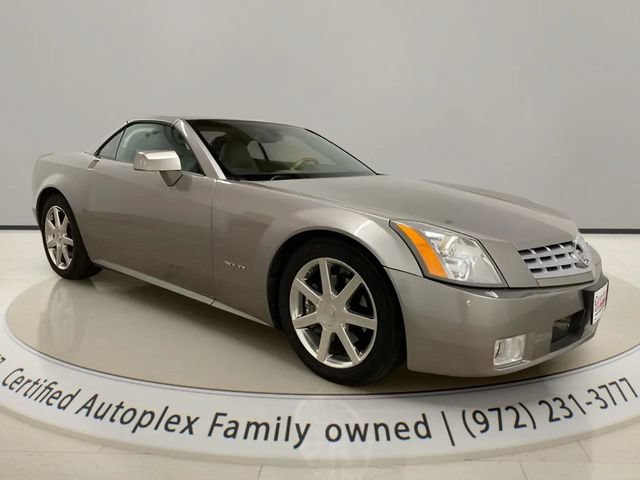 Used 2005 Cadillac XLR RWD image 12