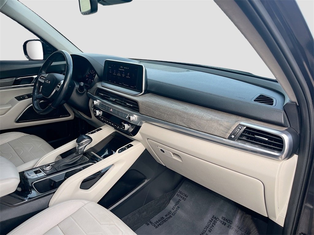 Used 2022 Kia Telluride SX w/ SX Prestige Package image 32