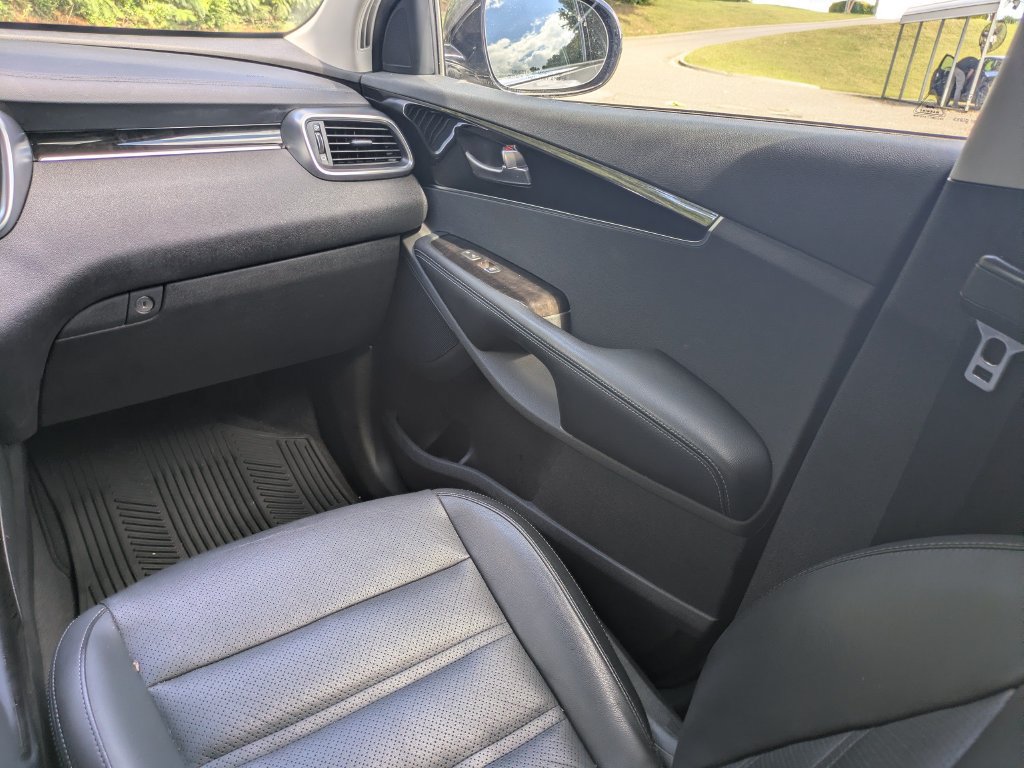 Used 2018 Kia Sorento EX FWD image 17
