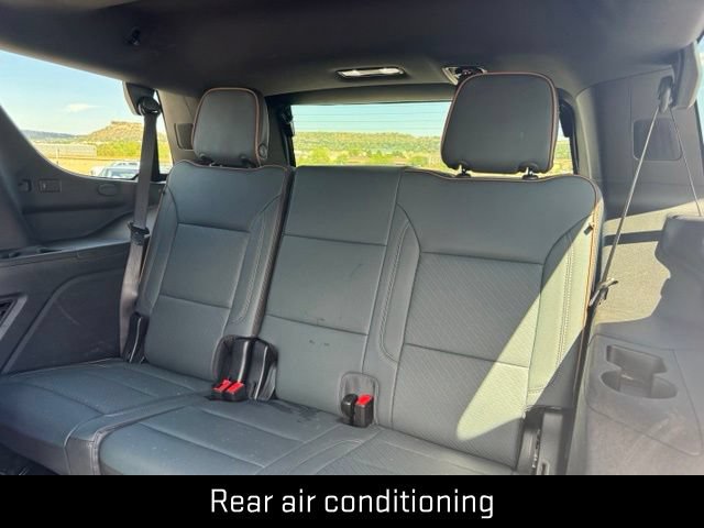 Used 2025 GMC Yukon AT4 w/ AT4 Premium Plus Package AWD/4WD image 24