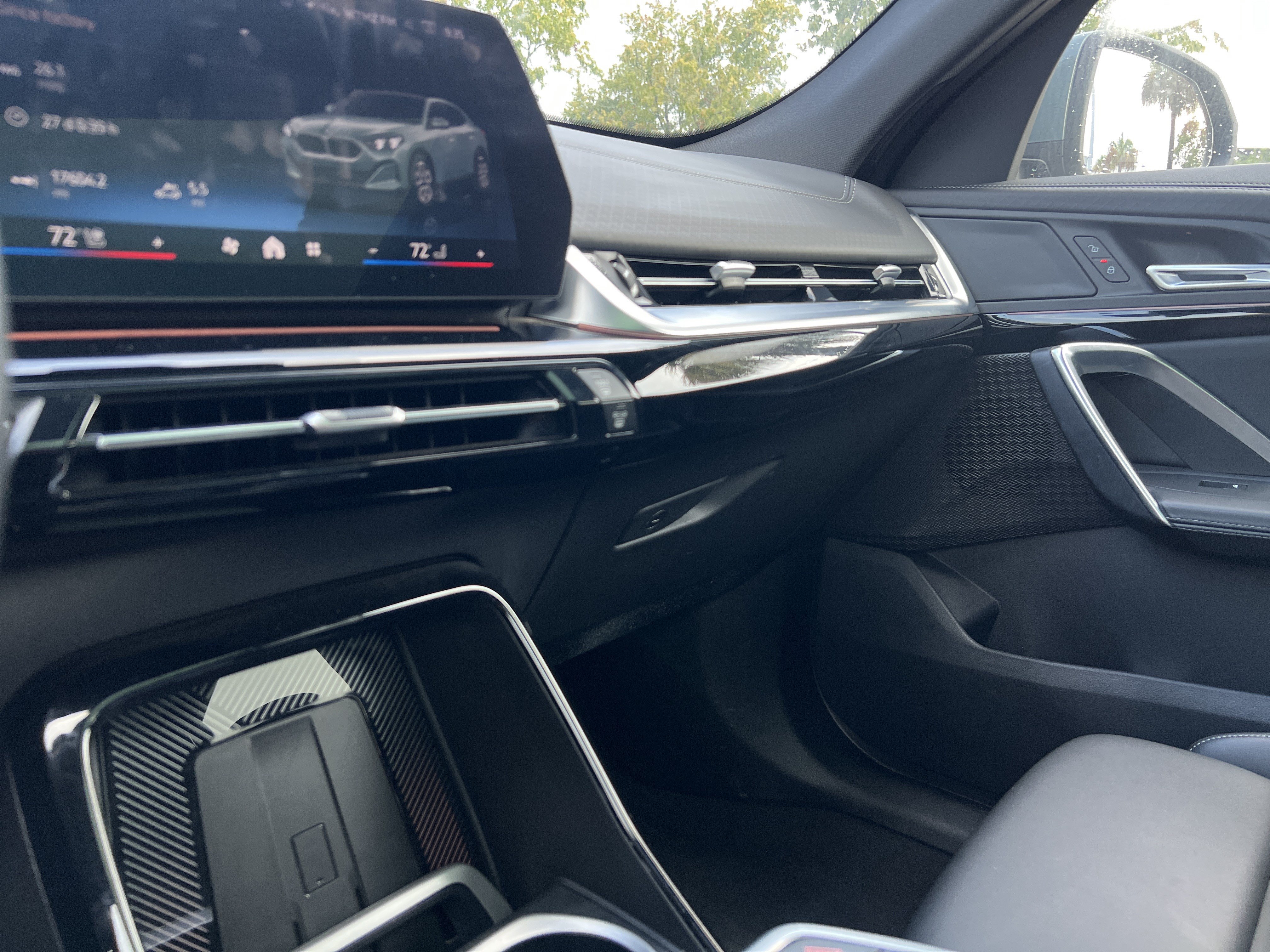 Certified 2025 BMW X2 xDrive28i AWD/4WD image 29