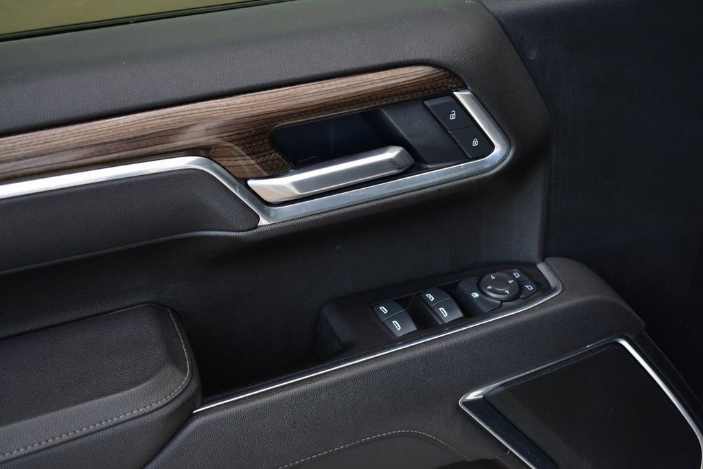 Used 2025 Chevrolet Silverado 1500 LT image 17