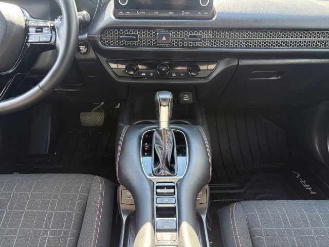 Used 2025 Honda HR-V Sport image 11