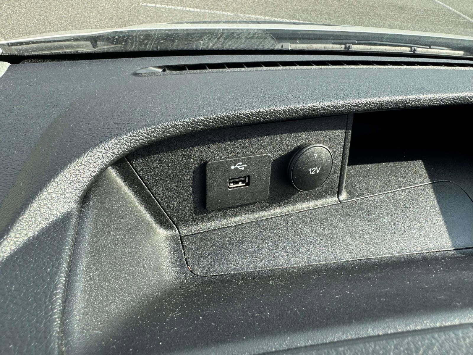 Used 2024 Ford Transit 250 Low Roof w/ Exterior Upgrade Package image 17