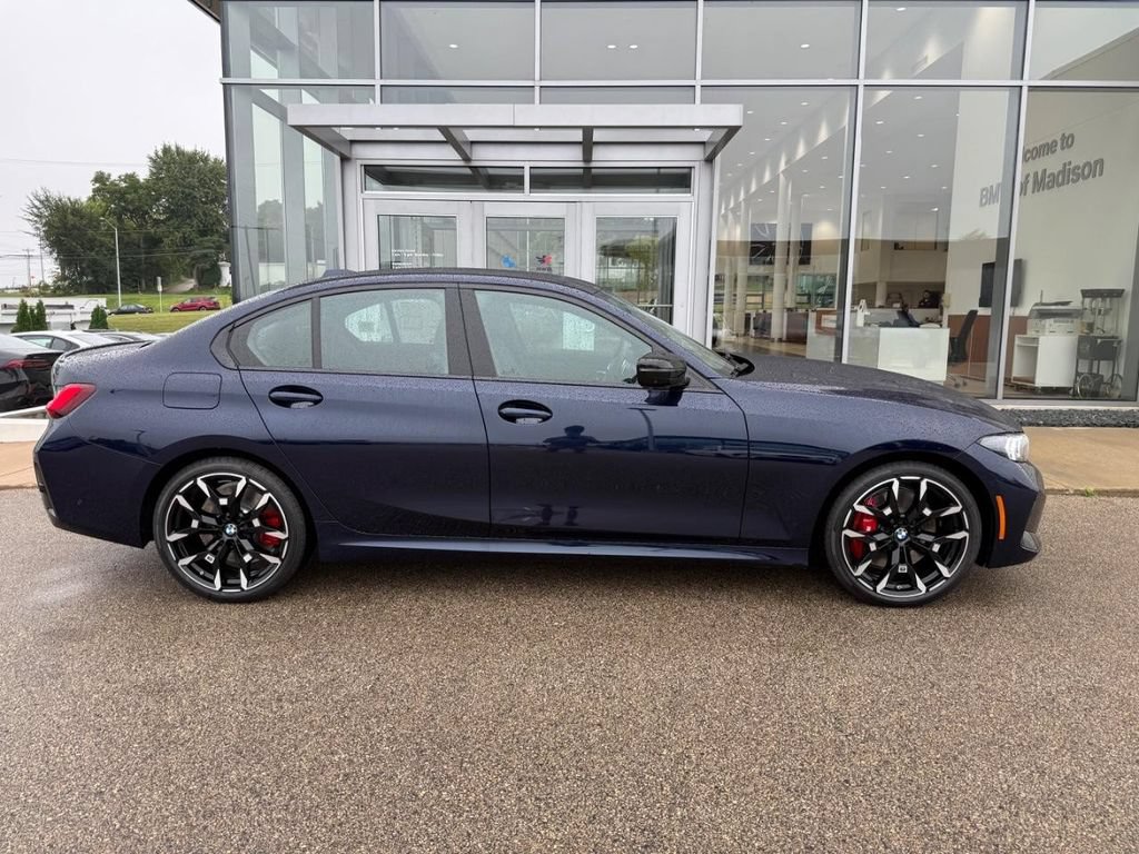 New 2026 BMW 330i xDrive Sedan w/ M Sport Package AWD/4WD image 2
