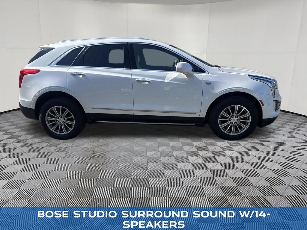 Used 2017 Cadillac XT5 Luxury AWD/4WD image 7