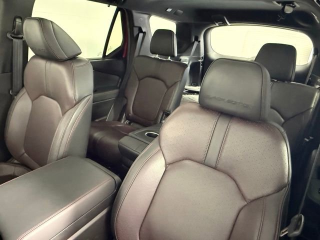 Used 2025 Honda Pilot Black Edition image 32