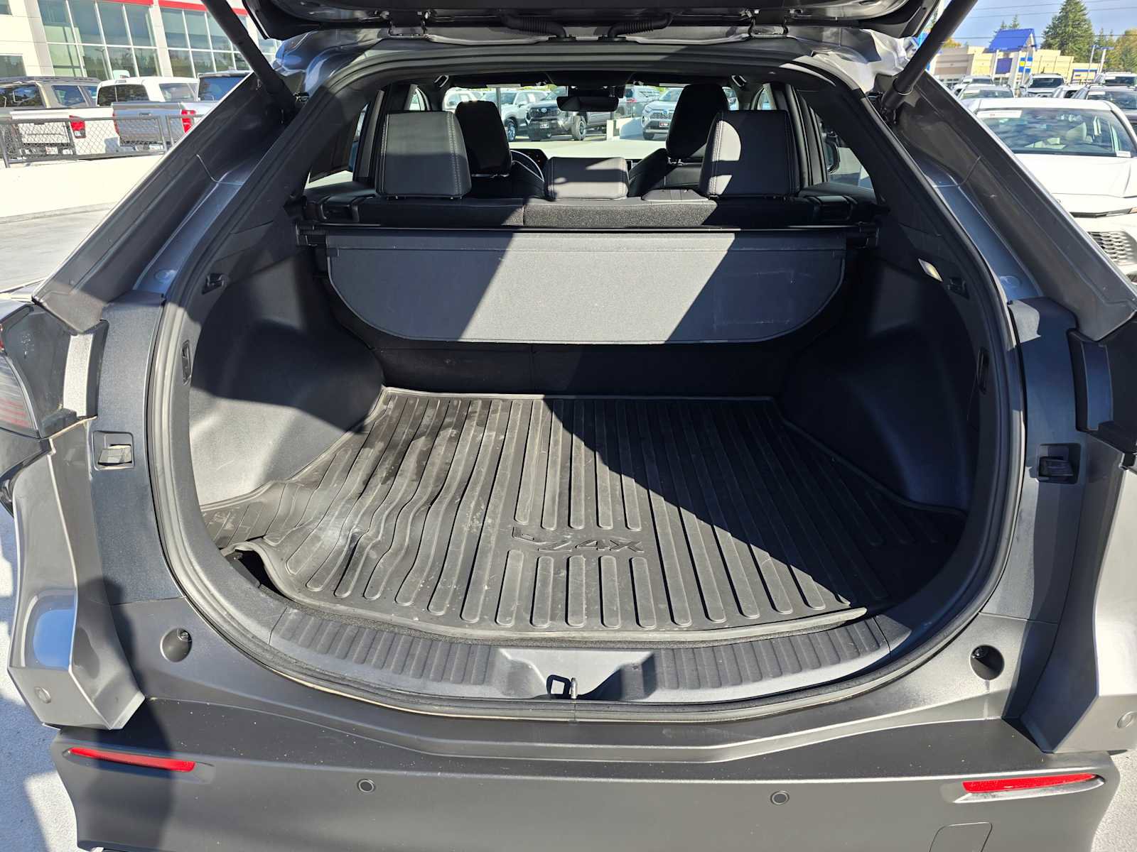 Used 2024 Toyota bZ4X XLE w/ Weather Package image 16