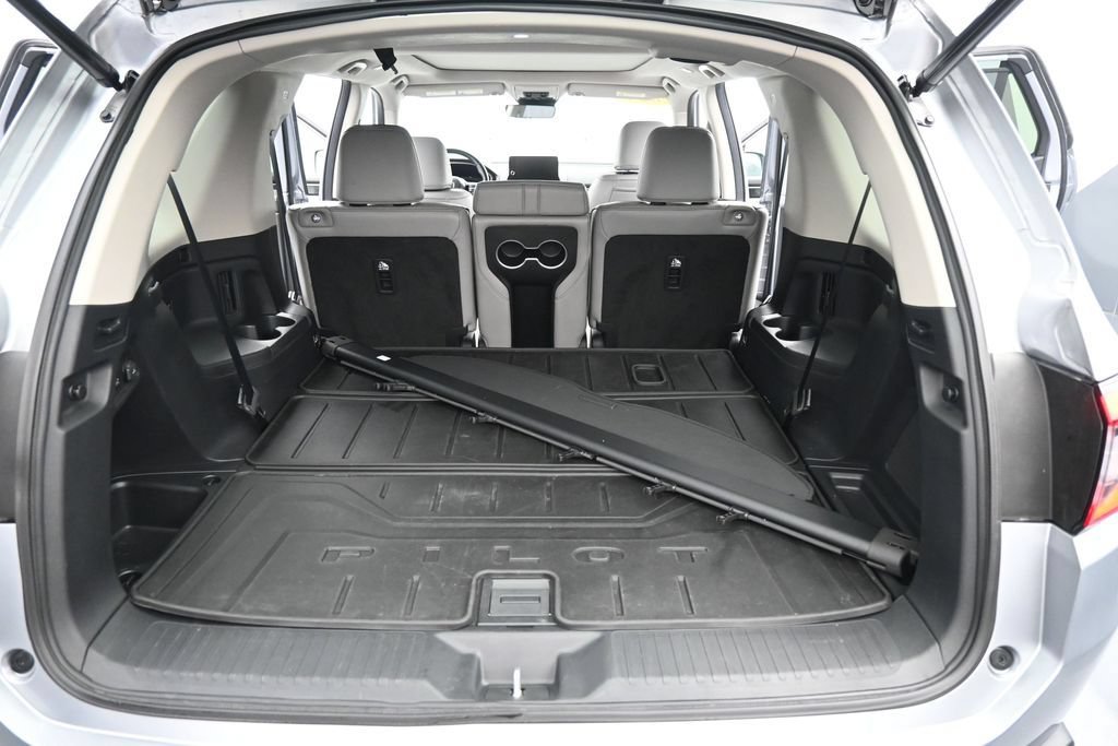 Used 2024 Honda Pilot Elite image 23