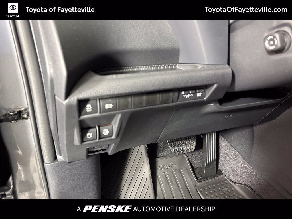 New 2026 Toyota Sienna Limited FWD image 29
