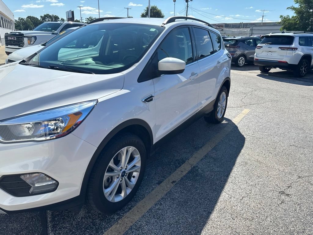 Used 2018 Ford Escape SE AWD/4WD image 2