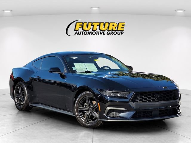 Used 2025 Ford Mustang Coupe image 1