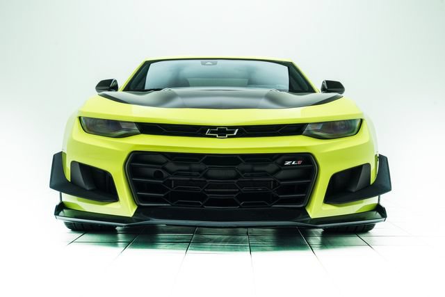 Used 2021 Chevrolet Camaro ZL1 RWD image 6