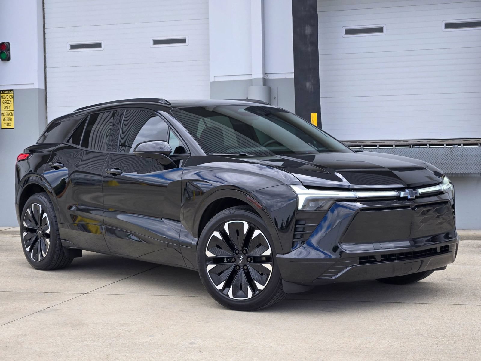 Used 2024 Chevrolet Blazer EV RS RWD image 1