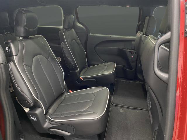 New 2026 Chrysler Pacifica Limited w/ S Appearance Package image 35