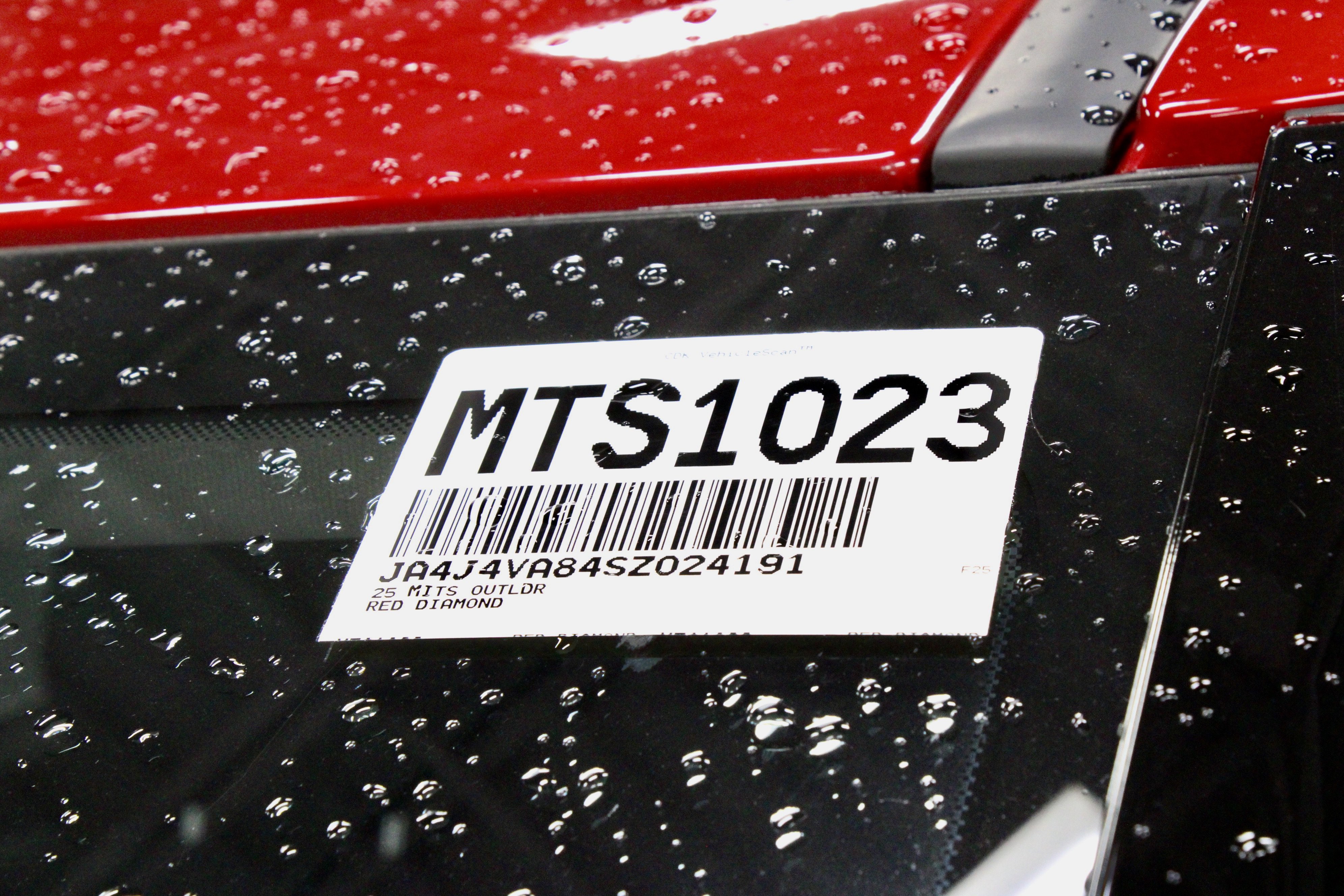 New 2025 Mitsubishi Outlander SE image 32