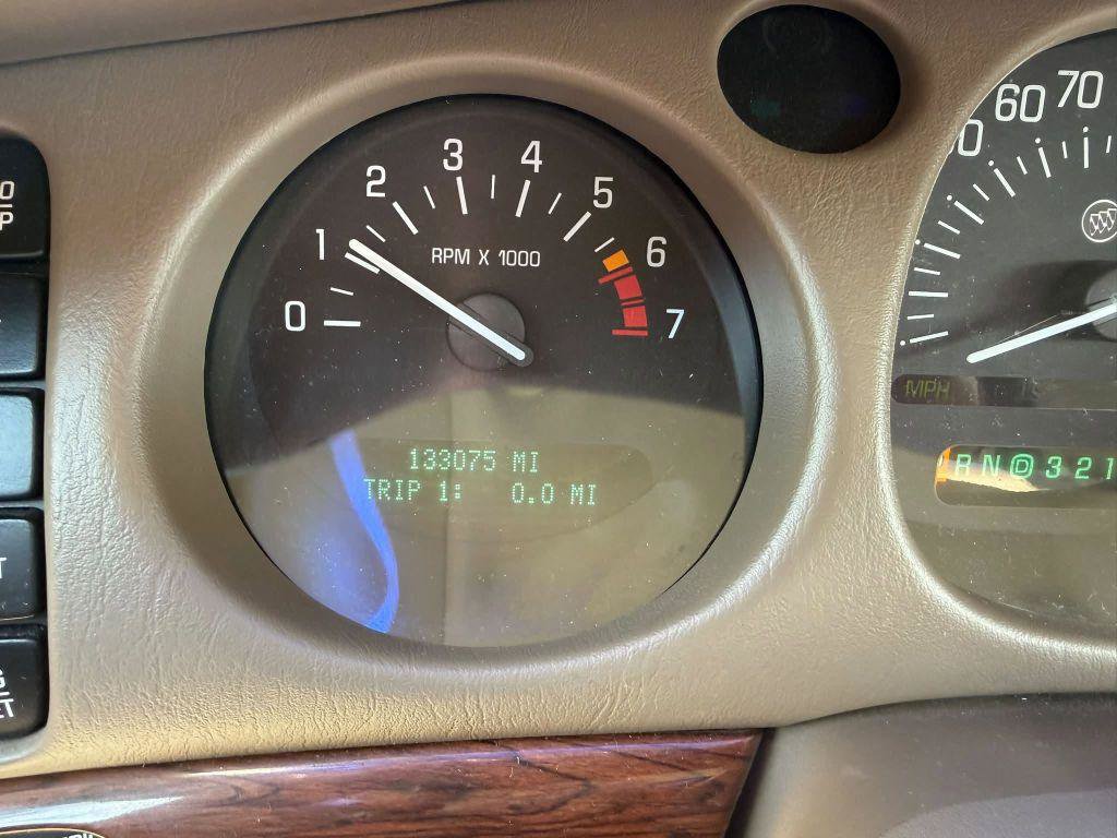 Used 2004 Buick Le Sabre Custom FWD image 12
