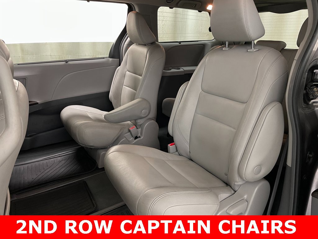 Used 2019 Toyota Sienna XLE image 13