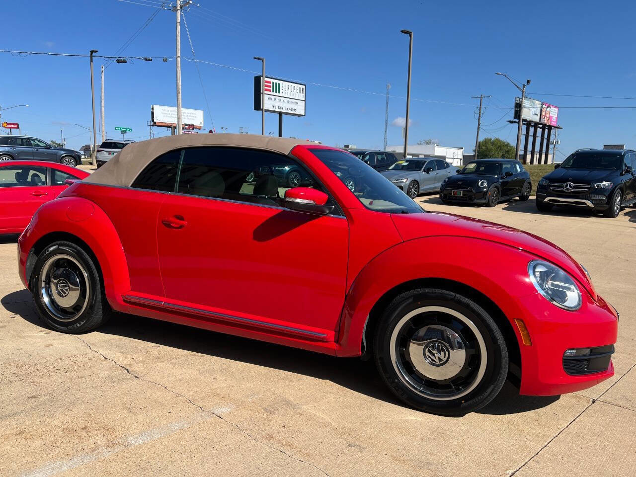Used 2013 Volkswagen Beetle 2.5 image 24