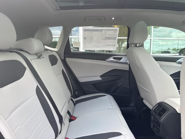 New 2026 Volkswagen Taos SE AWD/4WD image 5
