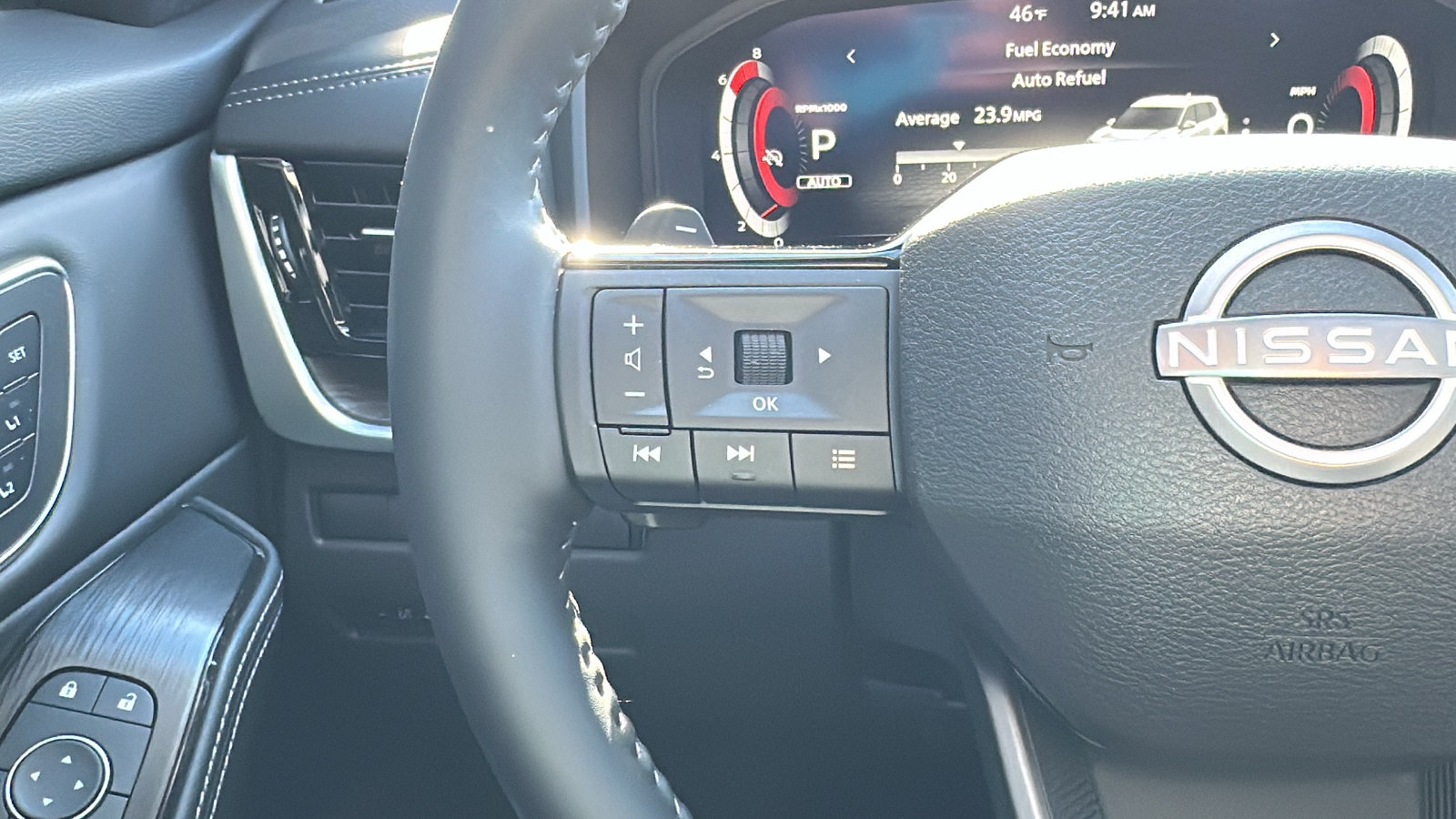 Certified 2025 Nissan Rogue Platinum w/ Platinum Premium Package AWD/4WD image 15