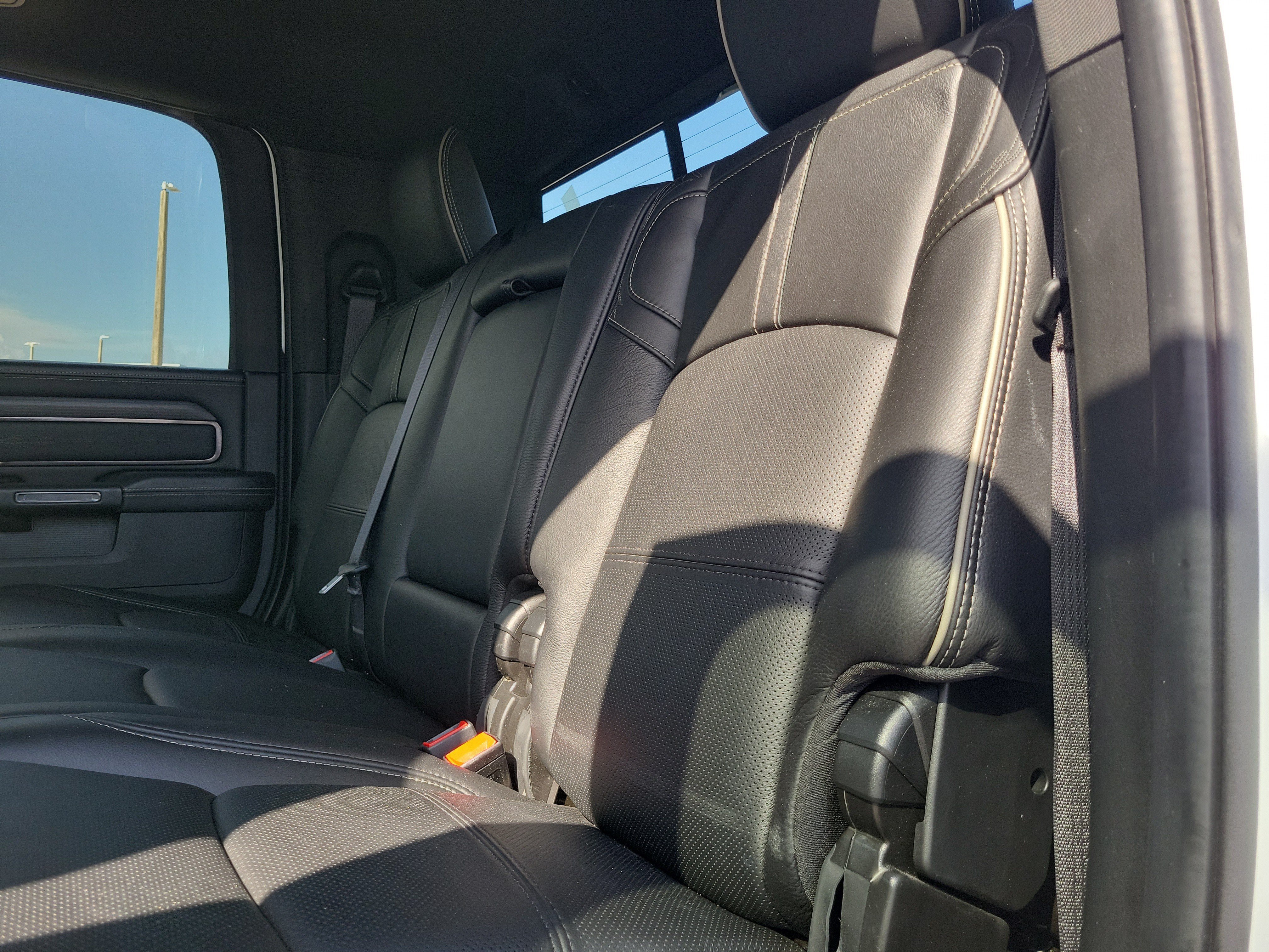 Used 2024 RAM 3500 Limited AWD/4WD image 12