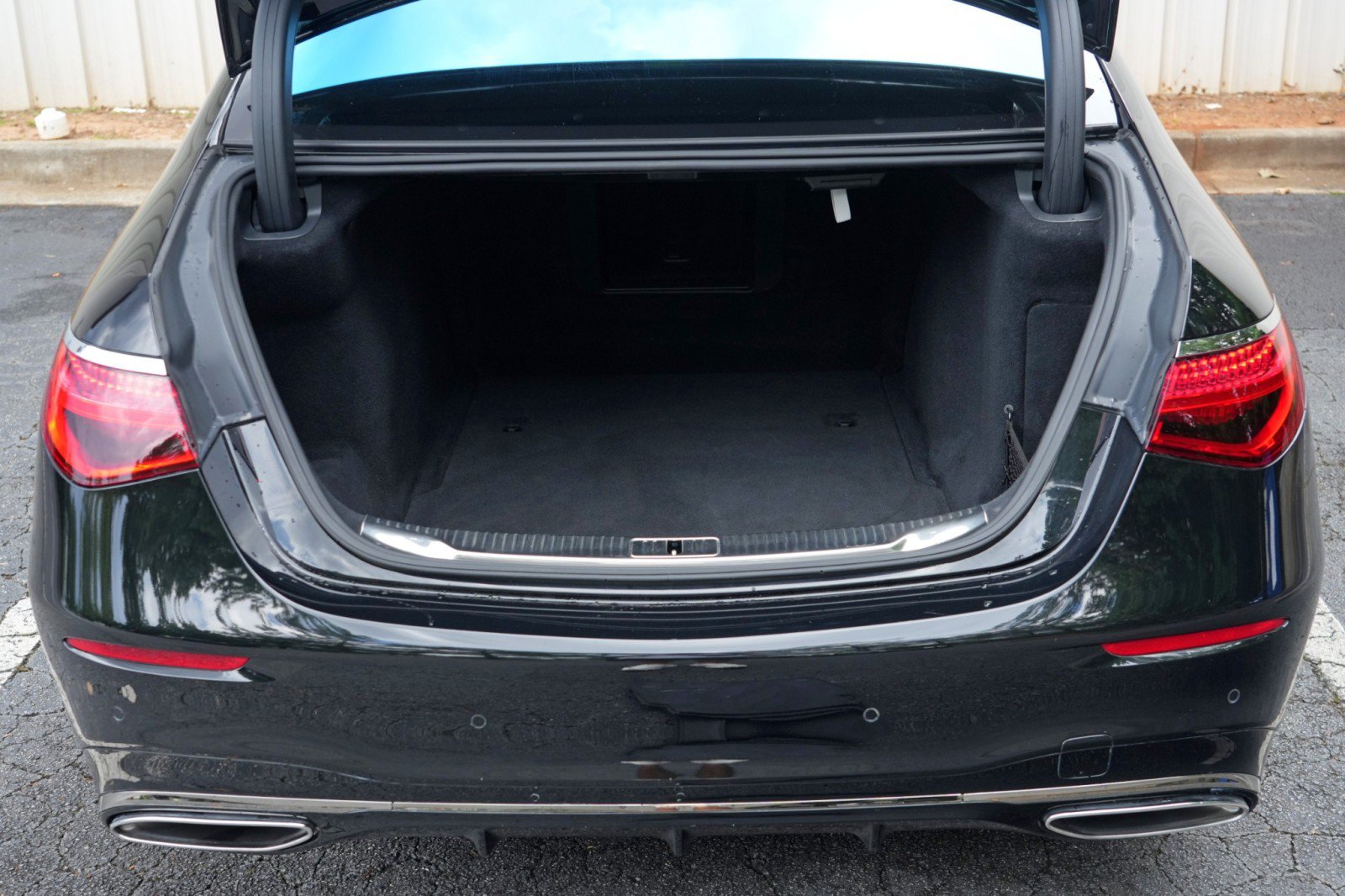 Used 2023 Mercedes-Benz S 500 4MATIC w/ AMG Line image 10