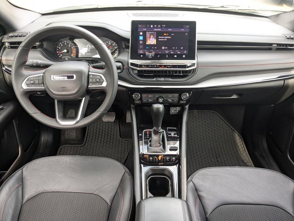 Used 2024 Jeep Compass Trailhawk image 15